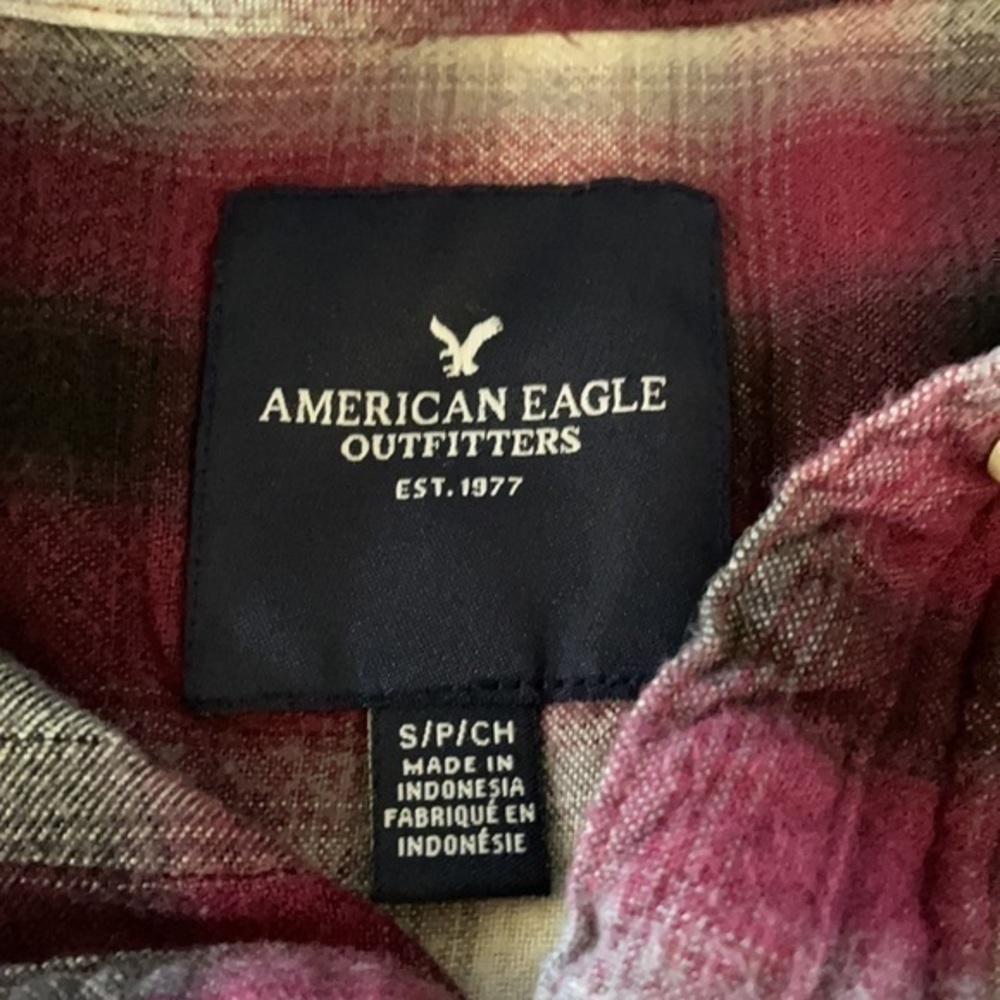 American Eagle Flannel Top - Picture 7 of 8